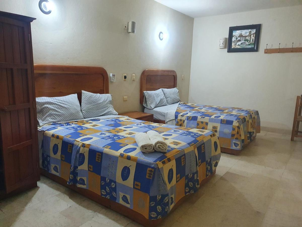 Hotel Kootznoowoo Puerto Escondido  Exteriör bild