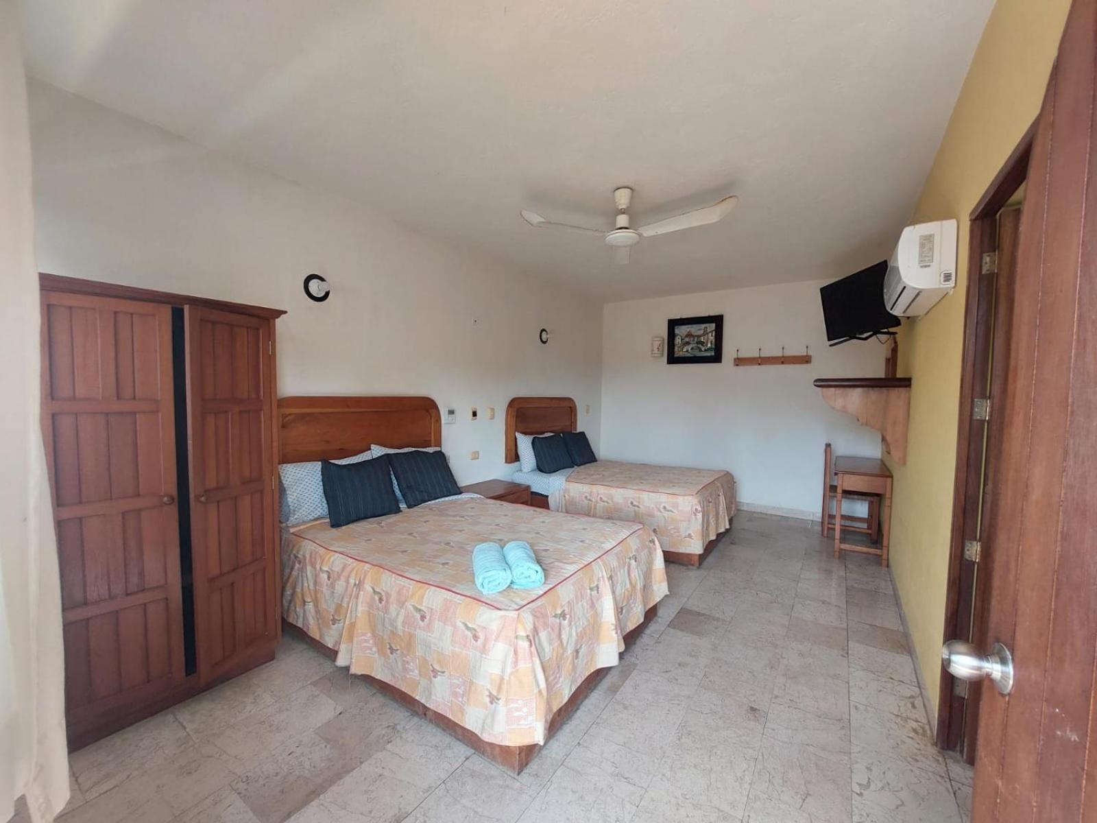 Hotel Kootznoowoo Puerto Escondido  Exteriör bild